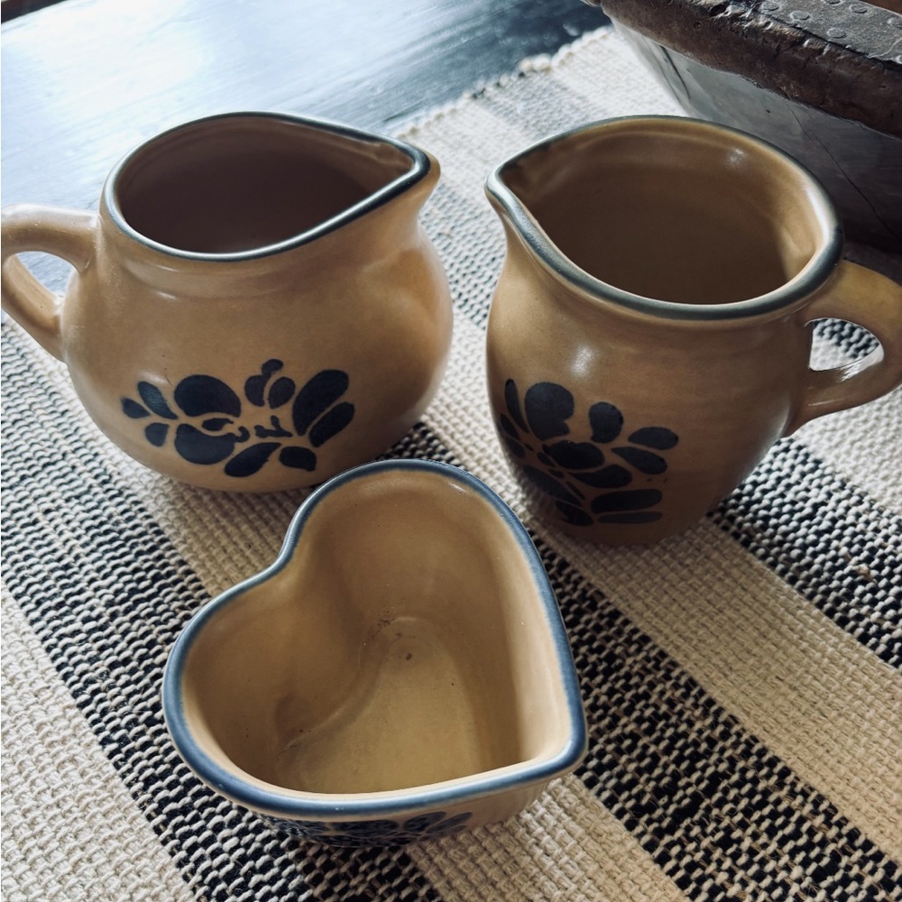 Pfaltzgraff Tan and Blue Ceramic Pitcher Set